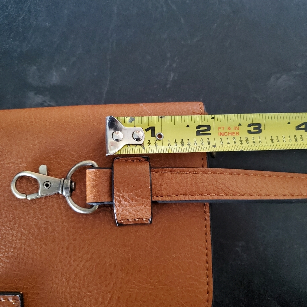 Convertible crossbody bag - Picture 12 of 15